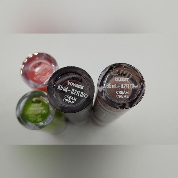 Milk Makeup Bundle Of 8 Items - Picture 3 of 14